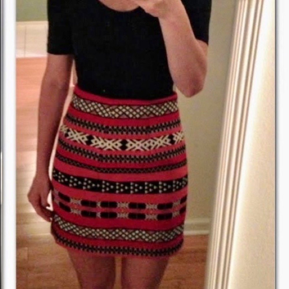Zara tribal mini